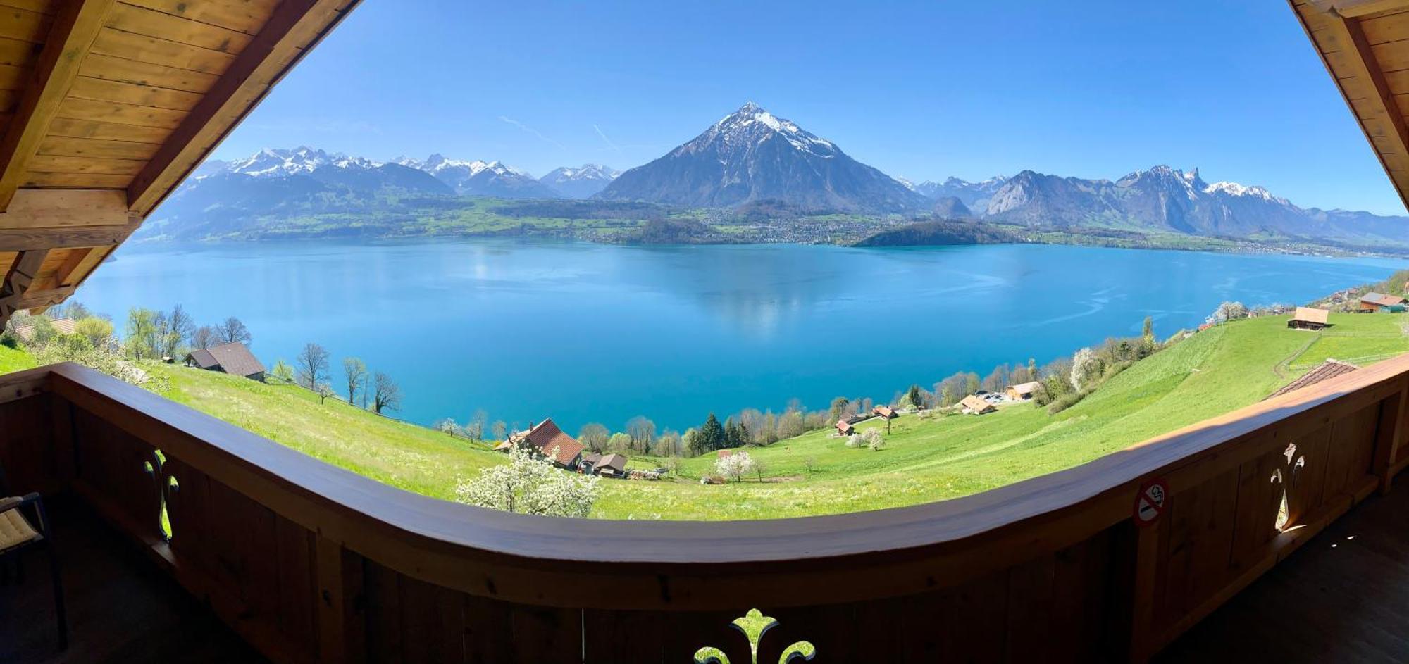 Chalet Egglen "Typical Swiss House, Best Views, Private Jacuzzi" Villa Sigriswil Exterior foto